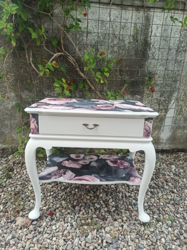 Beistelltisch Shabby Schublade Nachttisch Rosen Vintage Upcycling – Bild 10