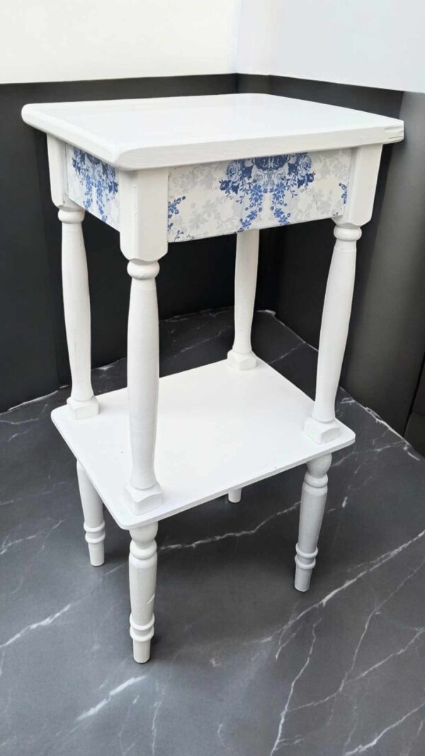 Beistelltisch Schränkchen Blumentisch Weiß blau Schubladen Shabby Vintage Upcycling – Bild 5