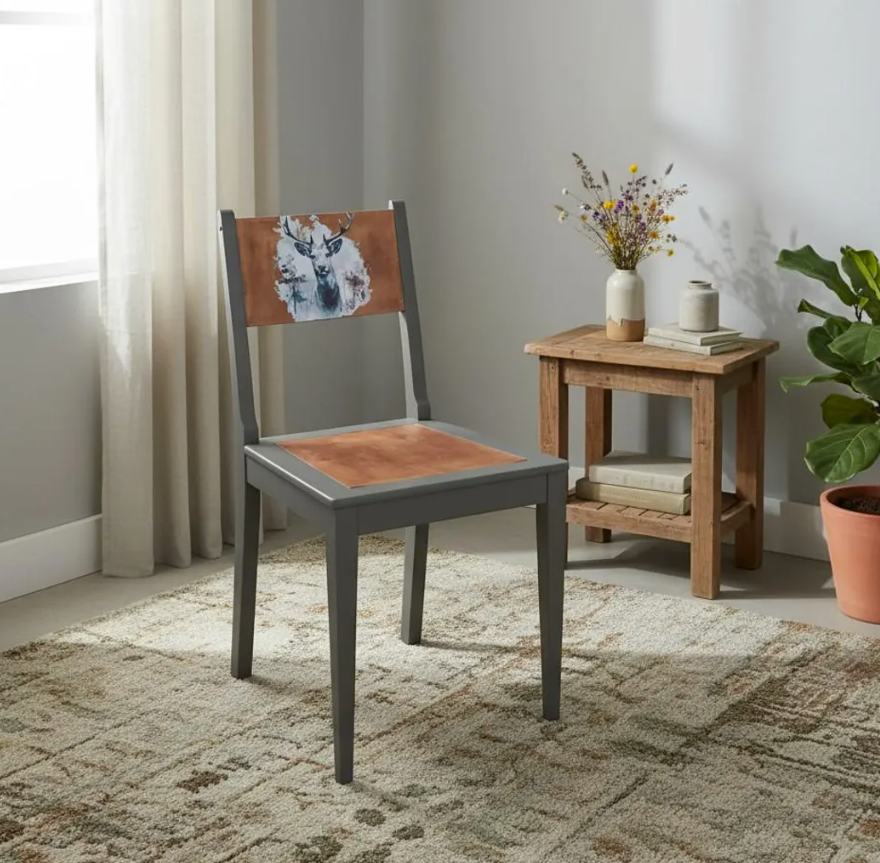 Rustikaler Bauernstuhl „Falk“ – Vintage Stuhl mit Hirschmotiv – Bild 9