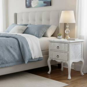 Vintage Kommode „Judith“ – kleine Beistellkommode in zartem Grau