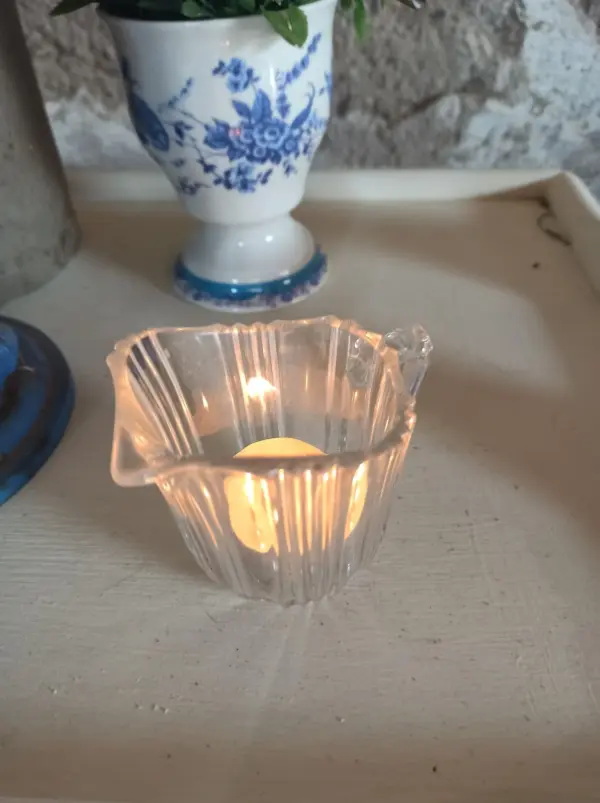 Sahnekännchen Milchkännchen Kännchen Glas Pressglas 30iger Vintage – Bild 2