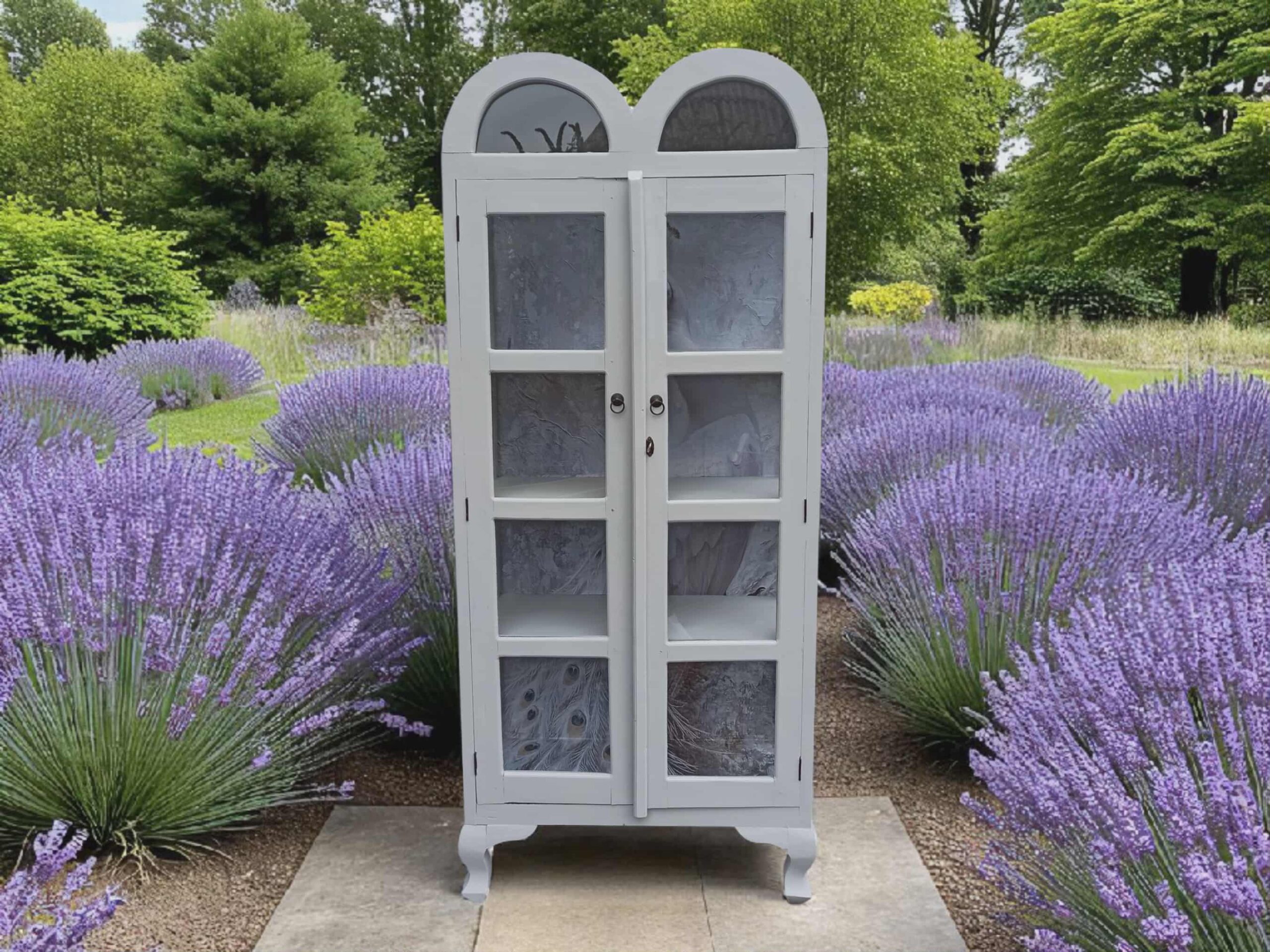 Glasschrank Vitrinenschrank Petunia | Vintage Shabby Chic Schrank | Upcycling Möbel | Landhausstil | Handgemacht & Unikat – Bild 4