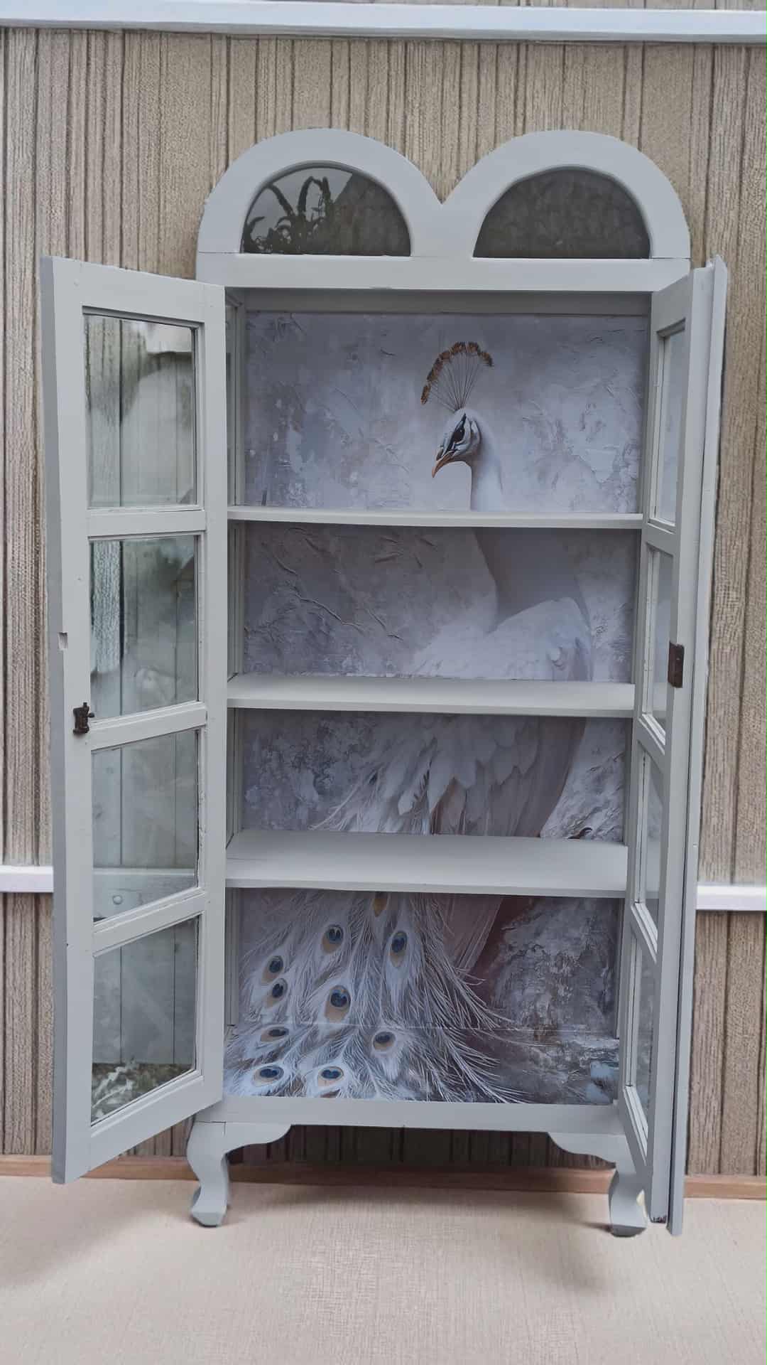 Glasschrank Vitrinenschrank Petunia | Vintage Shabby Chic Schrank | Upcycling Möbel | Landhausstil | Handgemacht & Unikat