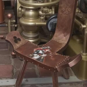 Einzigartiger Steampunk-Stuhl – kunstvoll bearbeitet im Vintage-Design mit Zahnrädern & mechanischem Motiv