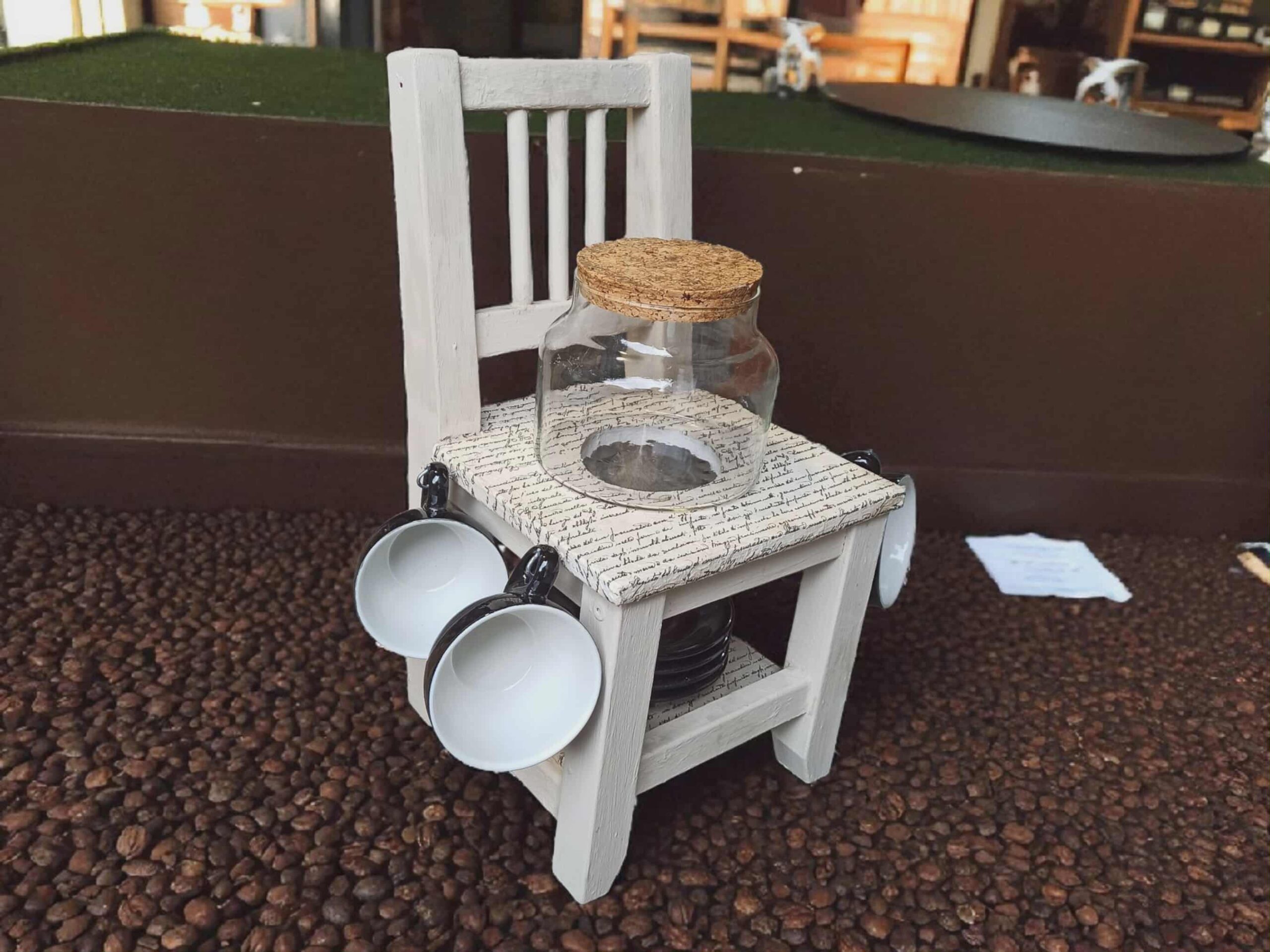 Stuhl Kaffeestuhl Teestuhl Pflanzstuhl upcycling shabby Kaffee – Bild 3